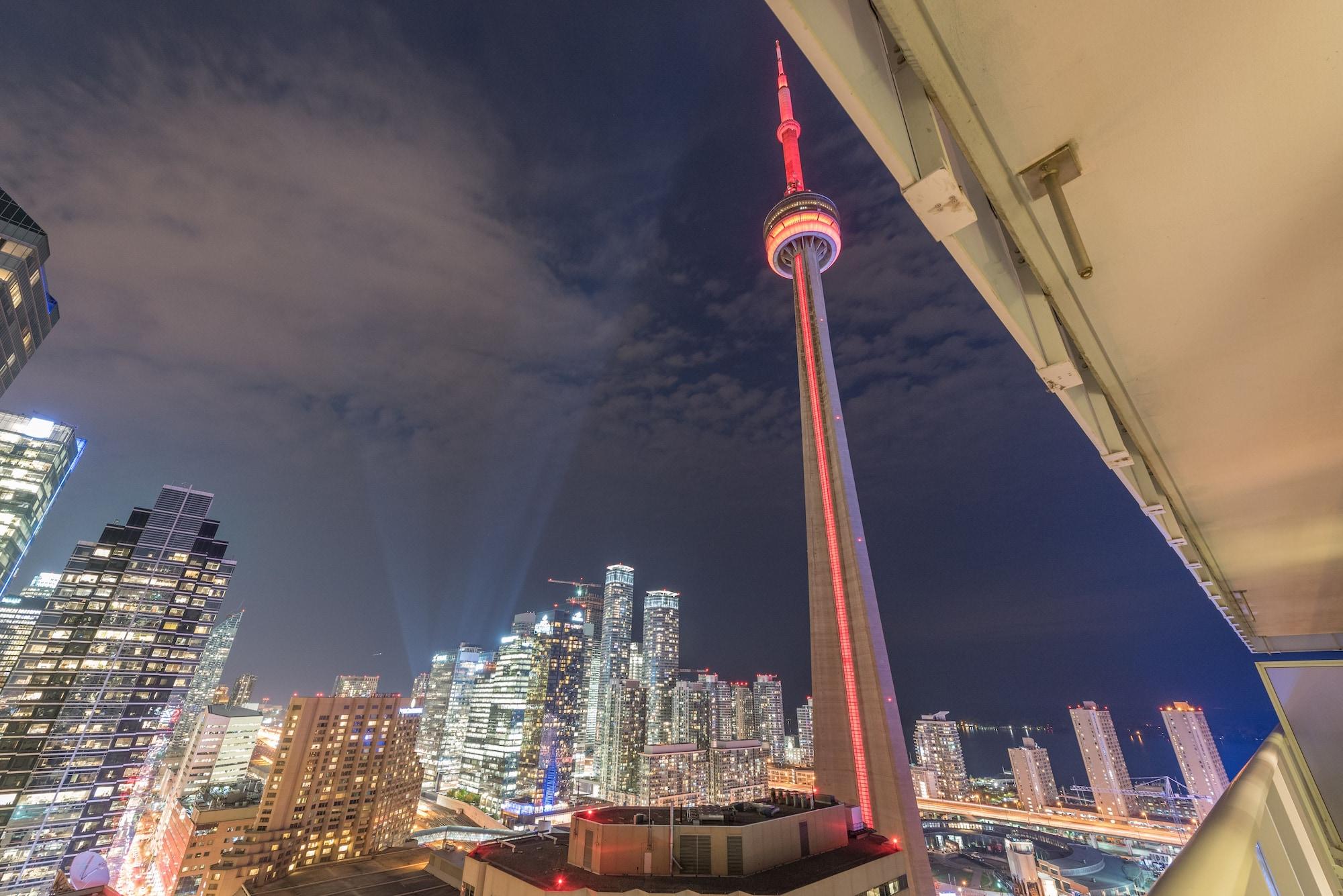 Grand Royal Condos - Cn Tower Toronto Exterior foto